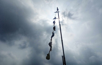 চলছে সমরাস্ত্র প্রদর্শনী