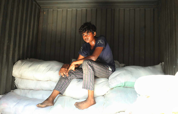 প্রচণ্ড তাপে ভোগান্তিতে নগরবাসী