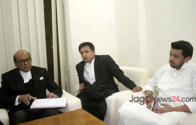 সাকা চৌধুরীর মৃত্যুদণ্ডের রায় বহাল রেখেছেন সু্প্রিম কোর্টের আপিল বিভাগ। এসময় উভয়পক্ষের আইনজীবীরা সাংবাদিকদের সঙ্গে কথা বলেন।