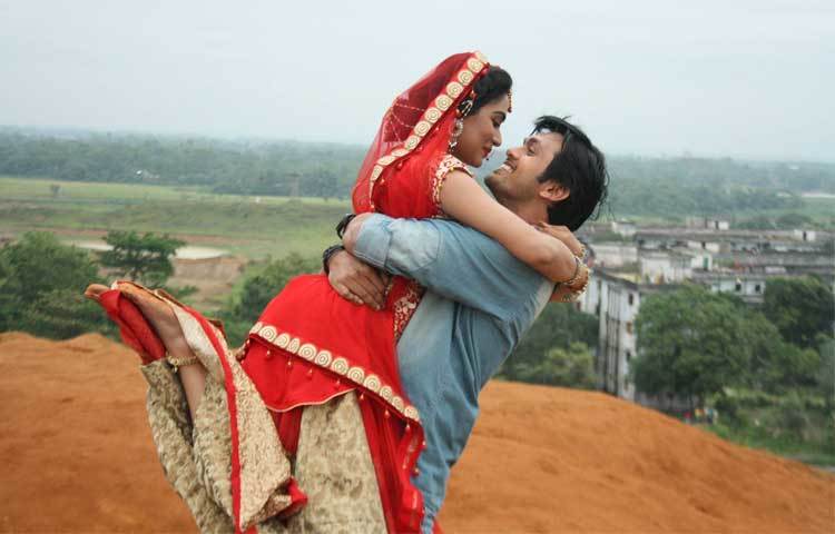 জাকিয়া বারী মম ও অভিনেতা আরিফিন শুভ অভিনীত ছুঁয়ে দিলে মন