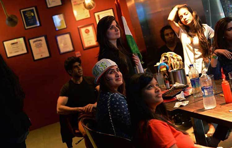 সামাজিক যোগাযোগ মাধ্যমে ২০১৫ বিশ্বকাপ ক্রিকেটে আলোচিত ছবি...