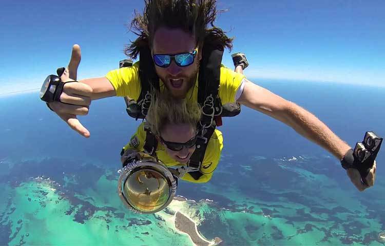 সামাজিক যোগাযোগ মাধ্যমে ২০১৫ বিশ্বকাপ ক্রিকেটে আলোচিত ছবি...