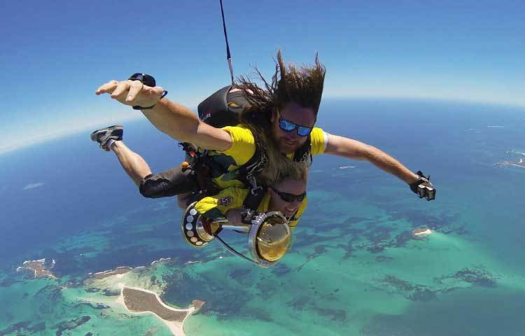 সামাজিক যোগাযোগ মাধ্যমে ২০১৫ বিশ্বকাপ ক্রিকেটে আলোচিত ছবি...