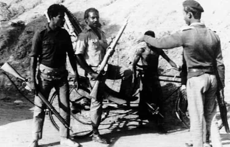 অগ্নিঝরা মার্চ : মুক্তিযুদ্ধকালীন দুর্লভ ছবি