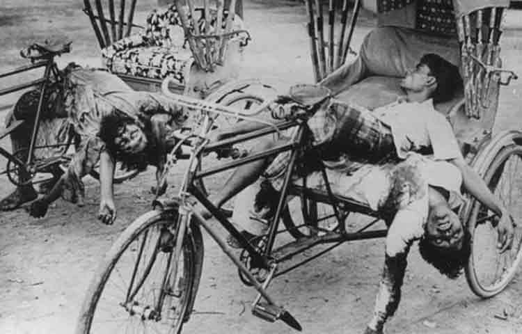 অগ্নিঝরা মার্চ : মুক্তিযুদ্ধকালীন দুর্লভ ছবি