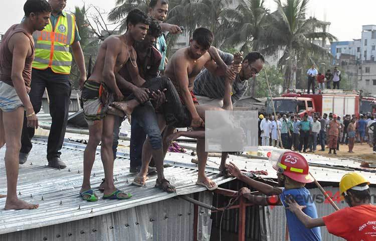 রাজধানীর পূর্ব হাজীপাড়ায় ভবন ধসের ঘটনায় ১০ জনের প্রাণহানি