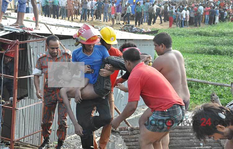 রাজধানীর পূর্ব হাজীপাড়ায় ভবন ধসের ঘটনায় ১০ জনের প্রাণহানি