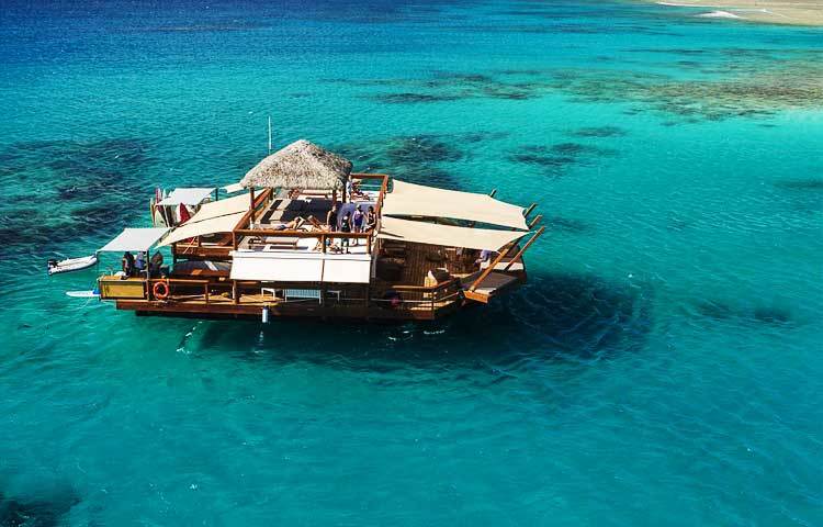 মালদ্বীপে ভাসমান রিসোর্ট : প্রাণ ও প্রকৃতি এক হয়ে মিশেছে যেখানে...