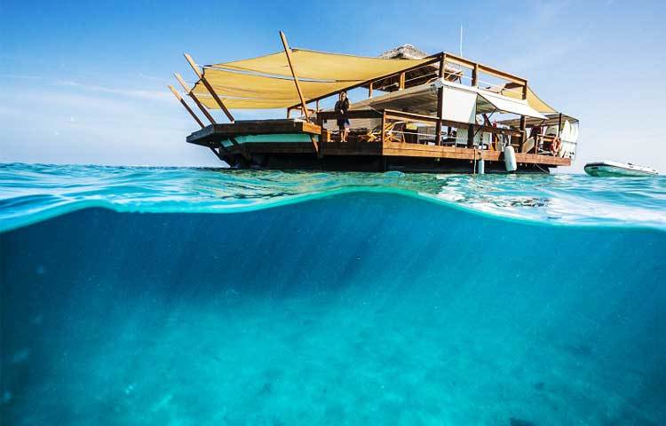 মালদ্বীপে ভাসমান রিসোর্ট : প্রাণ ও প্রকৃতি এক হয়ে মিশেছে যেখানে...