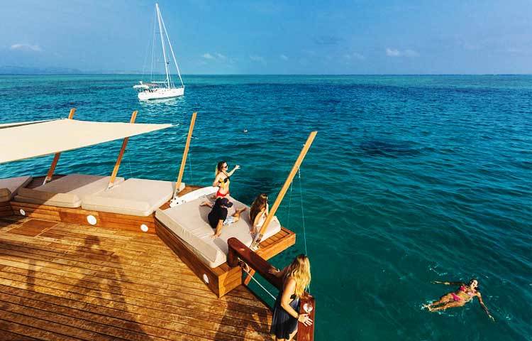 মালদ্বীপে ভাসমান রিসোর্ট : প্রাণ ও প্রকৃতি এক হয়ে মিশেছে যেখানে...