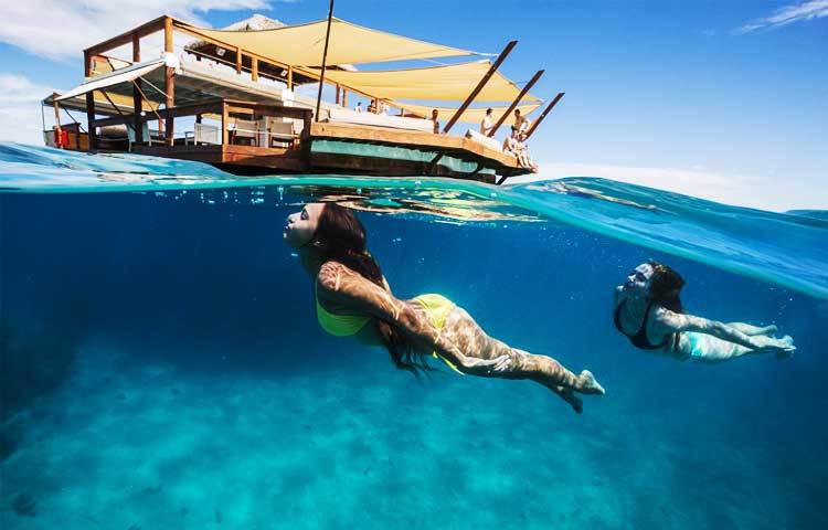 মালদ্বীপে ভাসমান রিসোর্ট : প্রাণ ও প্রকৃতি এক হয়ে মিশেছে যেখানে...