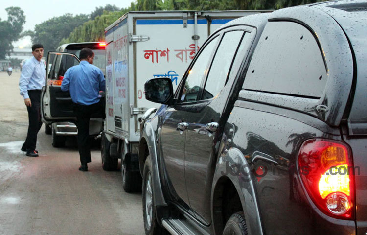 মঙ্গলবার যুক্তরাষ্ট্র থেকে দেশে আনা হয় অন্যতম বৃহৎ শিল্প পরিবার প্রাণ-আরএফএল গ্রুপের প্রতিষ্ঠা ও প্রধান নির্বাহী মেজর জেনারেল (অব.) আমজাদ খান চৌধুরীর মরদেহ