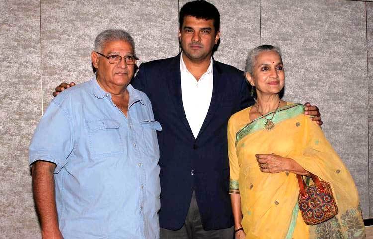 সিদ্ধার্থর সঙ্গে এসেছিলেন তাঁর বাবা-মা...