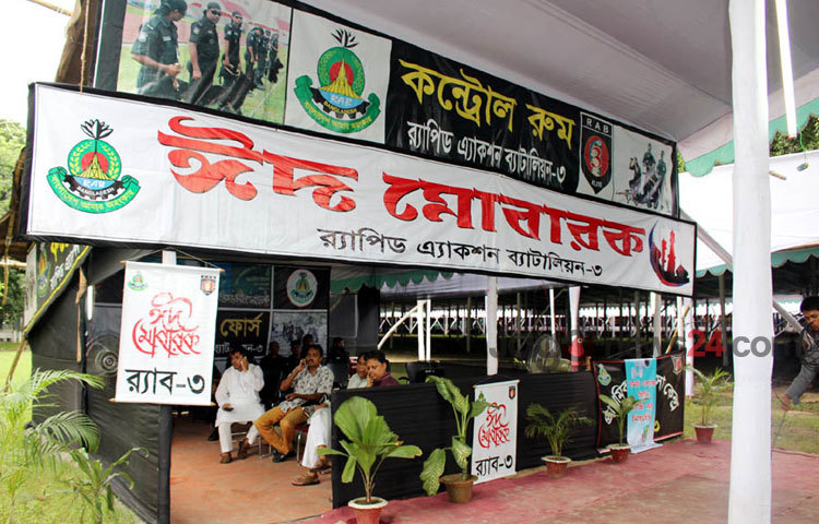 আসন্ন ঈদুল উল ফিতর উপলক্ষে জাতীয় ঈদগাহ মাঠে শেষ মুহূর্তের প্রস্তুতি