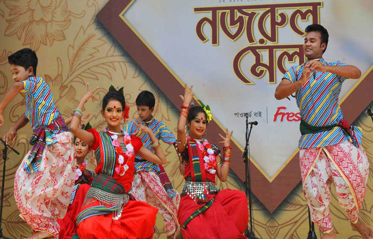 জাতীয় কবি কাজী নজরুল ইসলামের ১১৬ তম জন্মদিন উপলক্ষে সোমবার চ্যানেল আই-এর প্রাঙ্গনে বিভিন্ন অনুষ্ঠান পালন করে।