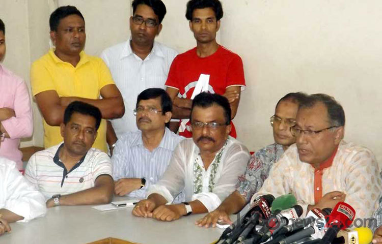 মঙ্গলবার বেলা সাড়ে ১২ টায় নয়াপল্টনে বিএনপির কেন্দ্রীয় কার্যালয়ে এক সংবাদ সম্মেলনে দলটির আন্তর্জাতিক বিষয়ক সম্পাদক ড. আসাদুজ্জামান রিপন