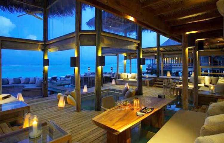 মালদ্বীপে ভাসমান রিসোর্ট : প্রাণ ও প্রকৃতি এক হয়ে মিশেছে যেখানে...