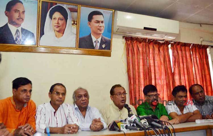 শনিবার রাজধানীর নয়াপল্টনে বিএনপির কেন্দ্রীয় কার্যালয়ে সংবাদ সস্মেলনে দলের পক্ষে বিএনপি মুখপাত্র ড. আসাদুজ্জামান রিপন