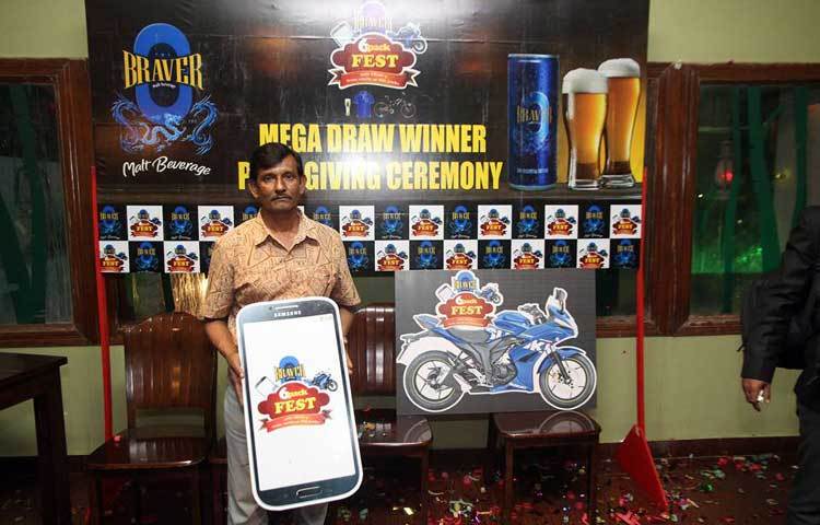 বিজয়ীদের শুভেচ্ছা জানিয়ে এগ্রিকালচারাল মার্কেটিং কোম্পানি লিমিটেডের চিফ অপারেটিং অফিসার এসকে ওয়ারেসুল হাবিব বলেন, ব্রেভার তরুণ প্রজন্মের একটি জনপ্রিয় পানীয়। তরুণদের ভালো লাগার কারণেই এটি আরও জনপ্রিয় হয়ে উঠছে। এবার প্রথম পুরস্কার হিসেবে মোটরসাইকেল দেওয়া হল। 