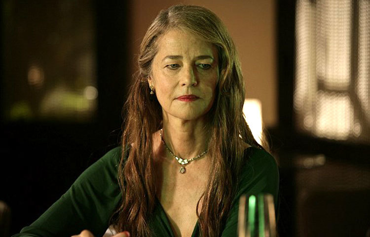 চারলেট র&zwnj;্যাম্পলিং অস্কার জিতেছেন &lsquo;৪৫ ইয়ার্স&rsquo; ছবিতে অভিনয়ের জন্য।