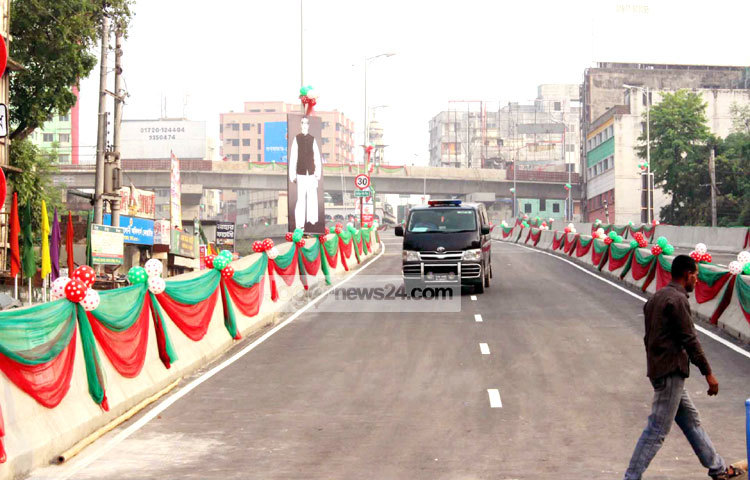 রাজধানীর সাতরাস্তা থেকে শুরু হয়ে ২ দশমিক ১ কিলোমিটারের এই ফ্লাইওভারটি শেষ হবে মগবাজারের হলি ফ্যামিলি রেড ক্রিসেন্ট হাসপাতালের সামনে। ছবি : বিপ্লব দিক্ষিৎ।