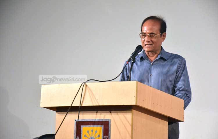 আব্দুল জব্বার খানের শততম জন্মবার্ষিকীতে বক্তারা তার জীবনের নানা দিক তুলে ধরেন। ছবি : মাহবুব আলম।