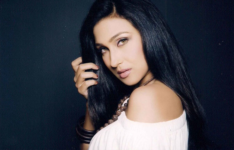 এন এন সিপ্পির &lsquo;তিসরা কউন&rsquo; ছবি দিয়ে শুরু হয় তাঁর বলিউড যাত্রা।