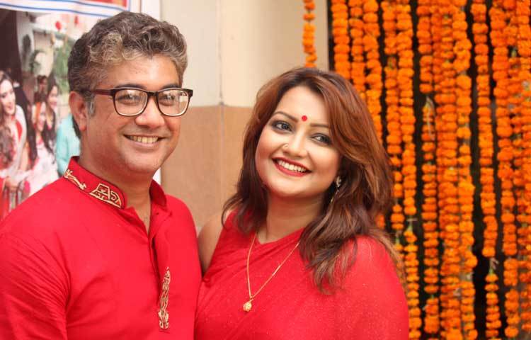 ক্যামেরাবন্দী হয়েছেন অভিনেতা হিল্লোল ও নওশীন। ছবি : মনজুরুল আলম।