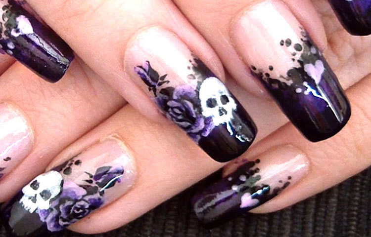 নখে আঁকুন ভূতের ছবি।