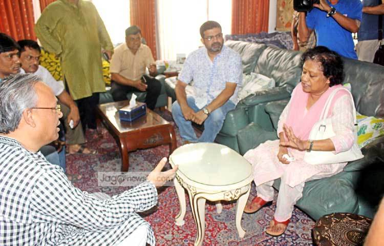 বিএনপির নেতৃবৃন্দ তালেয়া রেহমানরে সঙ্গে দেখা করেন