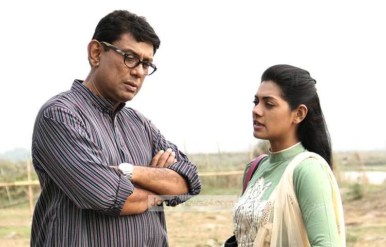 গভীর আলোচনায় মগ্ন আফজাল-তিশা। তবে তারা কী আলোচনা করছেন, জানতে হলে &lsquo;প্রাক্তন&rsquo; নাটকটি দেখতে হবে। এ নাটকটি শিগগিরই প্রচার হবে।