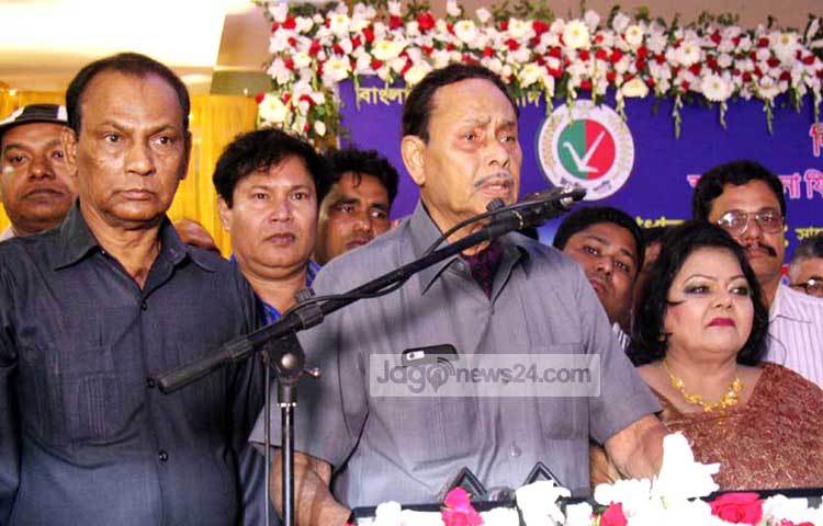 জাতীয় পার্টির দ্বি-বার্ষিক সম্মেলনে আজ বক্তব্য রাখেন জাতীয় পার্টির চেয়ারম্যান হুসেইন মুহাম্মদ এরশাদ। ছবি : বিপ্লব দিক্ষিৎ।