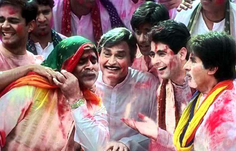 &lsquo;বাঘবান&rsquo; চলচ্চিত্রে হলিতে মেতেছেন অমিতাভ বচ্চন।