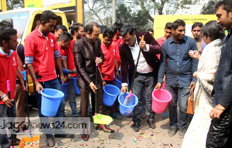 &lsquo;ক্লিন ঢাকা কনসার্ট&rsquo; সংবাদ সম্মেলন শেষে &lsquo;ক্লিন ঢাকা কনসার্ট&rsquo;-এর প্রচারণা চালানো হয়।