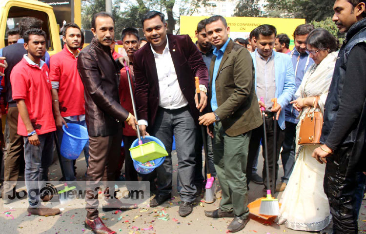 &lsquo;ক্লিন ঢাকা কনসার্ট&rsquo; সংবাদ সম্মেলন শেষে &lsquo;ক্লিন ঢাকা কনসার্ট&rsquo;-এর প্রচারণা চালানো হয়।