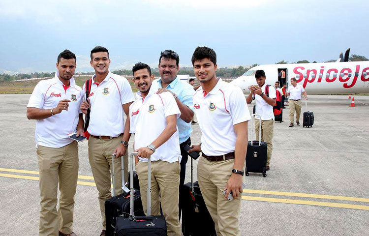 এ যেনো স্বপ্ন জয়ের হাসি।