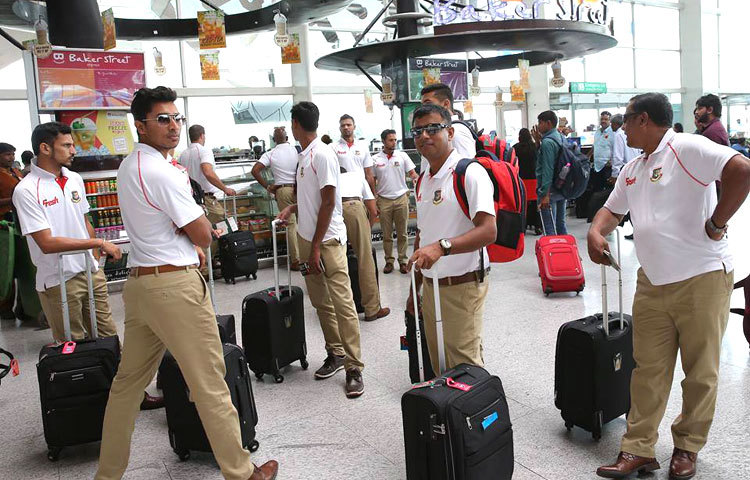 টি-টোয়েন্টি বিশ্বকাপ খেলতে ধর্মশালার কাংড়া বিমান বন্দরে পৌঁছেছে বাংলাদেশ ক্রিকেট দল।