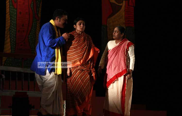 থিয়েটার অঙ্গনের অধিকারী নাট্যকার শাহীন রহমানের সভাপতিত্বে উদ্বোধনী অনুষ্ঠানে বক্তব্য রাখেন জামালপুর জেলা পরিষদের প্রধান নির্বাহী কর্মকর্তা মো. আনোয়ার হোসেন।