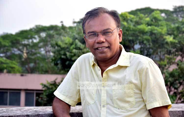 নাট্যাঙ্গনে তিনি সবার প্রিয় &lsquo;বাবু&rsquo; ভাই হিসেবে পরিচিত। ছবি : মাহবুব আলম।