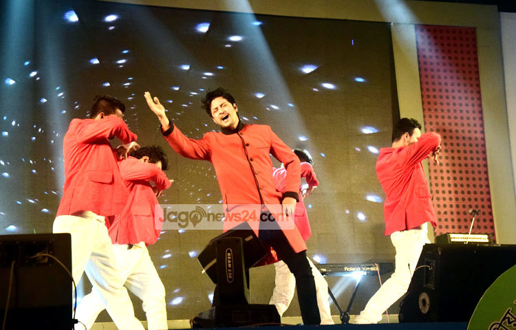 চলচ্চিত্র জগতের খ্যাতিমানদের অনেকেই এ অনুষ্ঠানে উপস্থিত ছিলেন। ছবি : মাহবুব আলম।