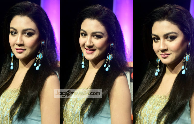 জয়ার মিষ্টি হাসি সব শ্রেণির দর্শকের হৃদয় কেড়ে নেয়। ছবি : মাহবুব আলম।