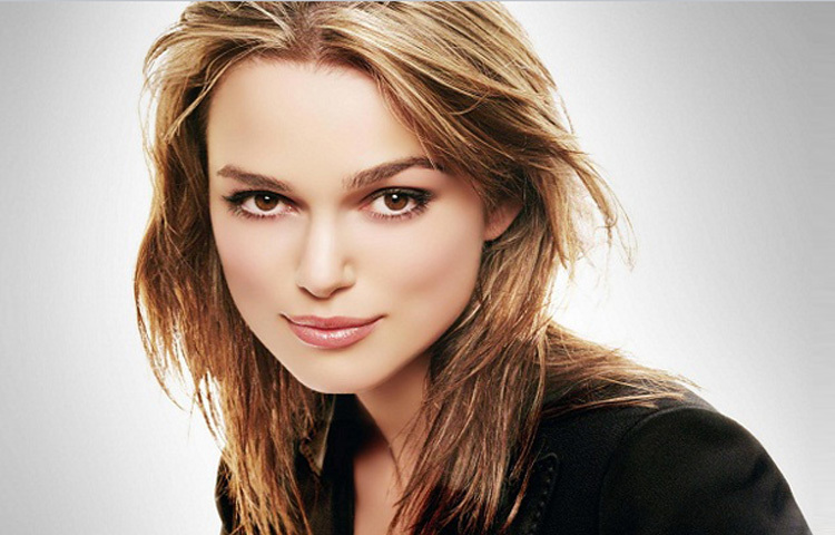 কেইরা নাইটলে : তিনি অভিনেত্রী ও গায়িকা। শিশু অভিনেত্রী হিসেবে তার অভিনয়ে হাতেখড়ি হয়েছিলো। এই সুন্দরী অস্কার ও গোল্ডেন গ্লোব পুরস্কারের জন্য মনোনয়ন পেয়েছেন।