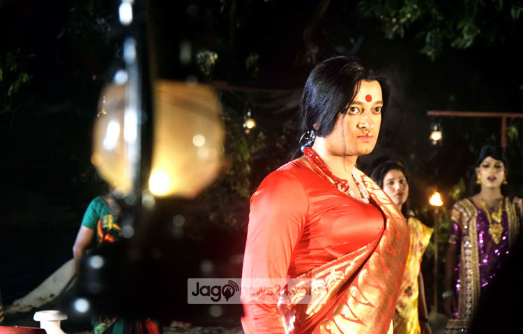 বর্তমানে এফডিসিতে সাইমন অভিনীত&nbsp;&lsquo;মায়াবিনী&rsquo; ছবিটির শুটিং চলছে। ছবি : মাহবুব আলম