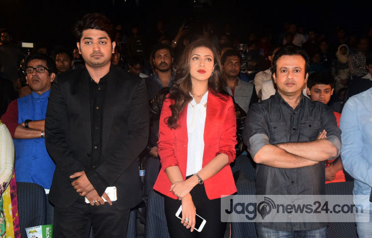 রোববার (৭ ফেব্রুয়ারি) সন্ধ্যায় রাজধানীর স্টার সিনেপ্লেক্সে সুইটহার্ট ছবির মিউজিক সেলিব্রেশন অনুষ্ঠিত হয়। এতে ছবির অভিনেতা-অভিনেত্রী ও গণমাধ্যমকর্মীরা উপস্থিত ছিলেন। ছবি : মাহবুব আলম।