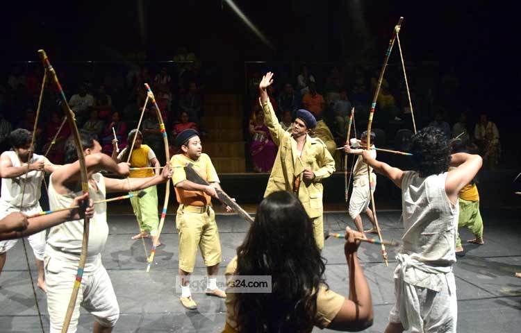 তমালিকা কর্মকার অভিনীত &lsquo;রাঢ়াঙ&rsquo; নাটকটি রচনা ও নিদের্শনা দিয়েছেন বিশিষ্ট নাট্যজন মামুনুর রশীদ। ছবি : মাহবুব আলম।