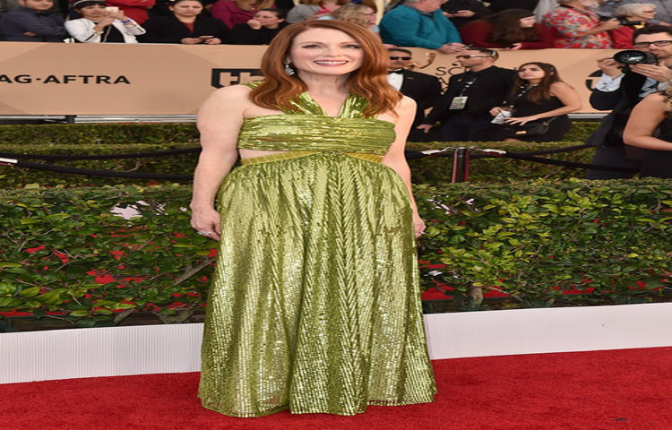 আমেরিকার লসএঞ্জেলেসের সারিনি এক্সোপজিশন সেন্টারে রোববার &lsquo;২২তম বার্ষিক এসএজি অ্যাওয়ার্ড&rsquo; (স্ক্রীন অ্যাকট্রেস গিল্ড অ্যাওয়ার্ড) প্রদান করা হয়েছে। রোববার (৩০ জানুয়ারি) এ উপলক্ষে এক জমকালো আয়োজন করা হয়। এ থেকে নির্বাচিত ১১জন অভিনেত্রীকে উপস্থাপন করা হলো। ছবি : এপি