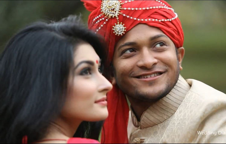 ২০০৬ সালের আগস্ট মাসে জিম্বাবুয়ের বিপক্ষে একদিনের আন্তর্জাতিক ম্যাচে সাকিব আল হাসানের অভিষেক ঘটে।&nbsp; সাকিব প্রথম বাংলাদেশি ক্রিকেটার হিসেবে একদিনের ক্রিকেটে ৪,০০০ করার গৌরব অর্জন করেন। এরই মধ্যে ফেসবুকে তার ভক্তসংখ্যা ৪০ লাখ পেরিয়ে&nbsp; গেছে ।