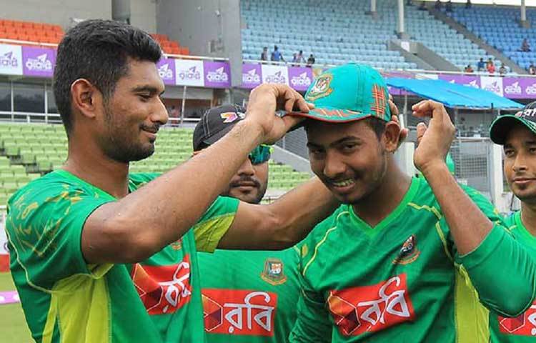 আজই প্রথম ওয়ানডেতে মাঠে নামলেন। ওয়ানডে অভিষেকেই দারুণ আনন্দিত মোসাদ্দেক। ব্যাট হাতে নামের প্রতি সুবিচার করেছেন তিনি।