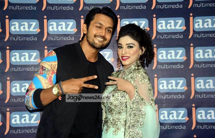 &lsquo;নিয়তি&rsquo; ছবিটি প্রায় শতাধিক হলে মুক্তি পাচ্ছে। ছবিটি প্রযোজনা করেছে জাজ মাল্টিমিডিয়া ও কলকাতার এসকে মুভিজ। ছবি : মাহবুব আলম।