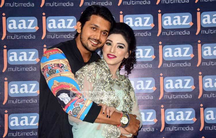 &lsquo;নিয়তি&rsquo; ছবিতে শুভ-জলি ছাড়া আরো বিভিন্ন চরিত্রে অভিনয় করেছেন ঈশানী, রেসি, মৌসুমী সাহা, সুপ্রিয় দত্ত প্রমুখ। ছবি : মাহবুব আলম।